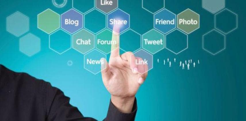 善用 Social Media拓青雲路